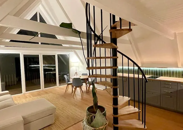 Black Pine Case de vacanță *